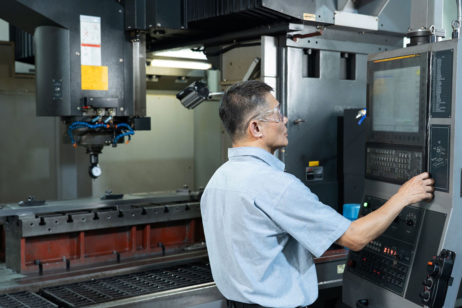 Global Steel Expertise for Businesses of All Sizes